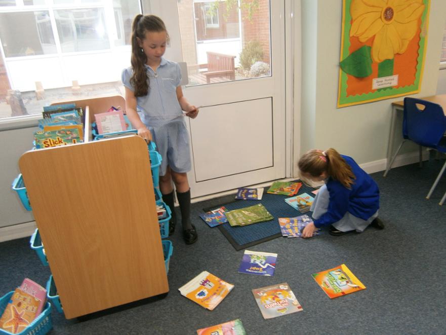 ks1 librarians